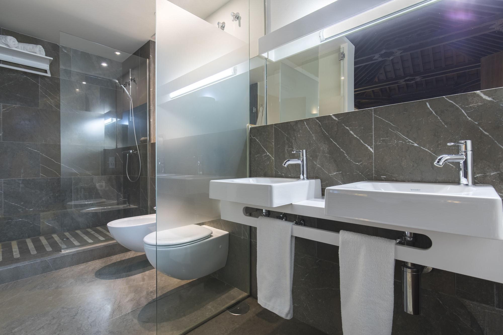 Hotel Shine Albayzin